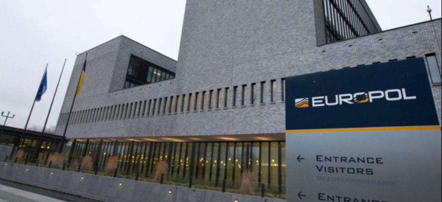 Europol a saisit plus de 27 millions de masques contrefaits lors d'une opération européenne