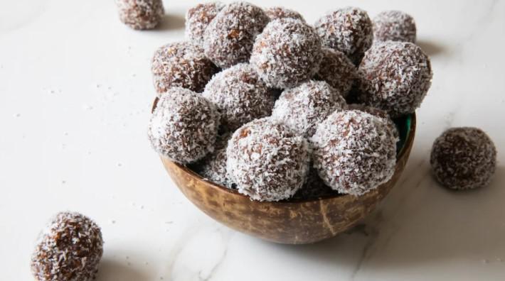 Boules au chocolat et à la noix de coco