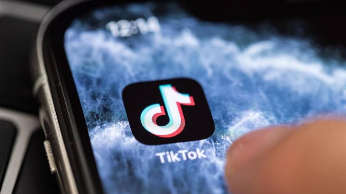 TikTok provoquerait des tics nerveux chez certaines adolescentes