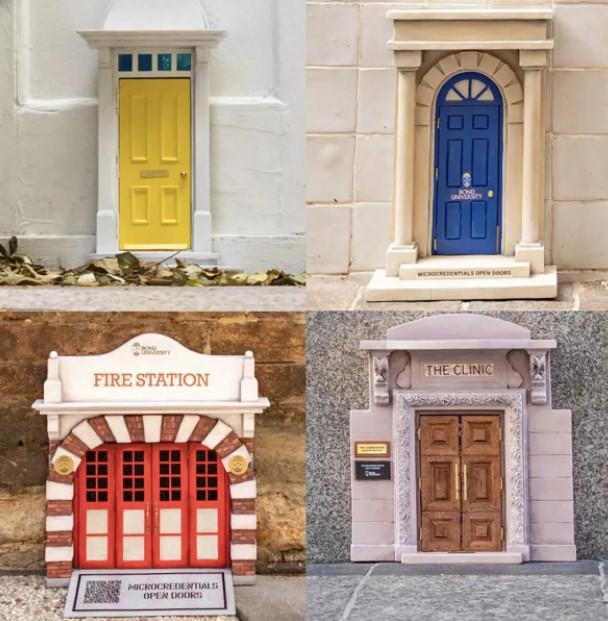 Une université installe des mini portes dans la rue pour promouvoir ses métiers