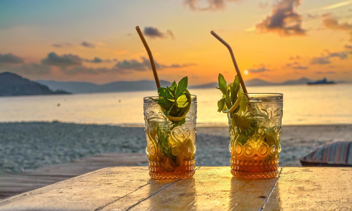 Grèce : 600 € pour deux mojitos et un plat, deux touristes se font piéger