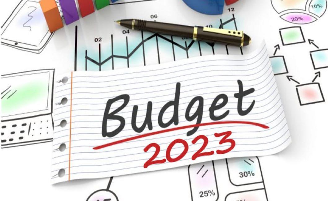 Croissance en mode PLF : Prévision d'un taux de 4,5 % en 2023