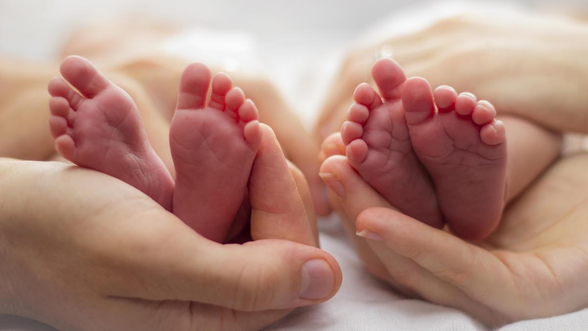Des jumeaux de deux pères différents
