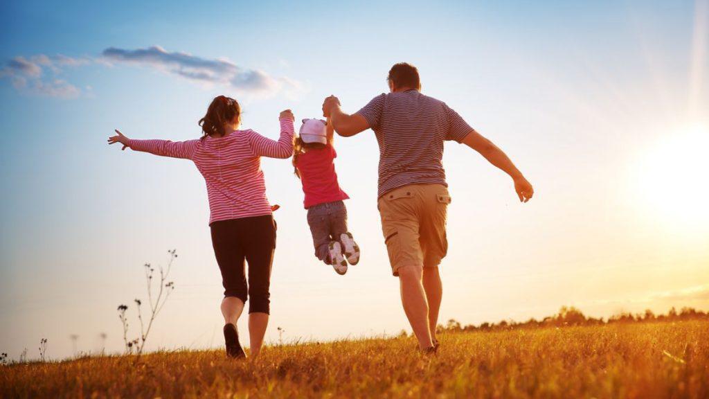 Les parents éduquent, certes, mais les enfants façonnent