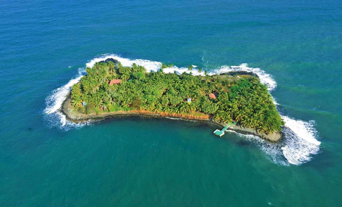 Une île des Caraïbes à vendre au prix d'une maison bruxelloise