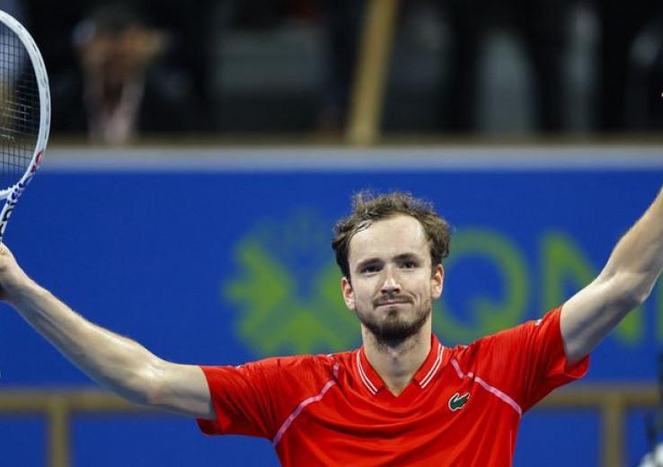 Indian Wells : Tsitsipas à la trappe, Medvedev garde le cap