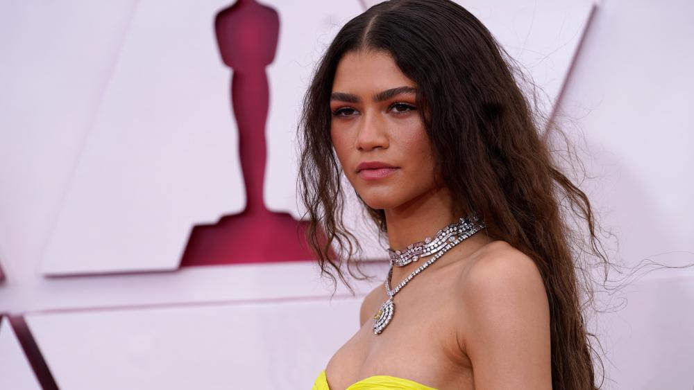 Zendaya se voit refuser l'accès à un restaurant en raison de sa tenue - Elle s'explique