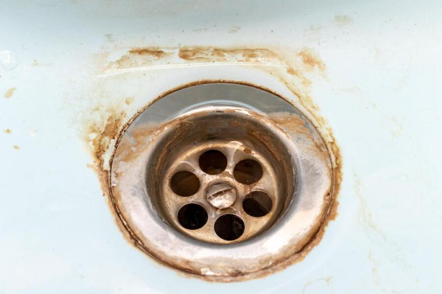 La rouille abîme votre baignoire ? Voici comment y remédier naturellement