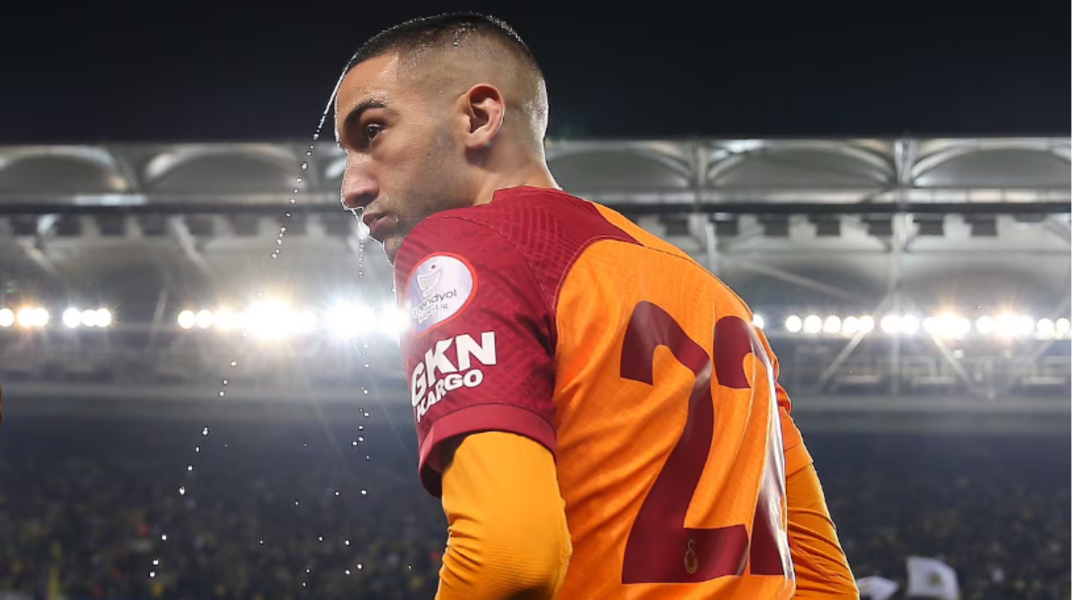 Hakim Ziyech en route pour le Stade Rennais : un nouveau départ en vue ?