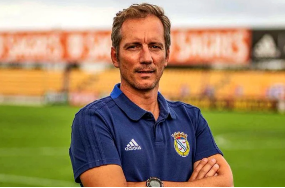 Alexandre Santos prend les rênes des FAR, accompagné de Paulo Nuno
