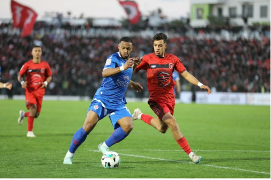 Botola Pro D1 : Berkane s'envole en tête, le Wydad double l’AS FAR et le Raja enchaîne