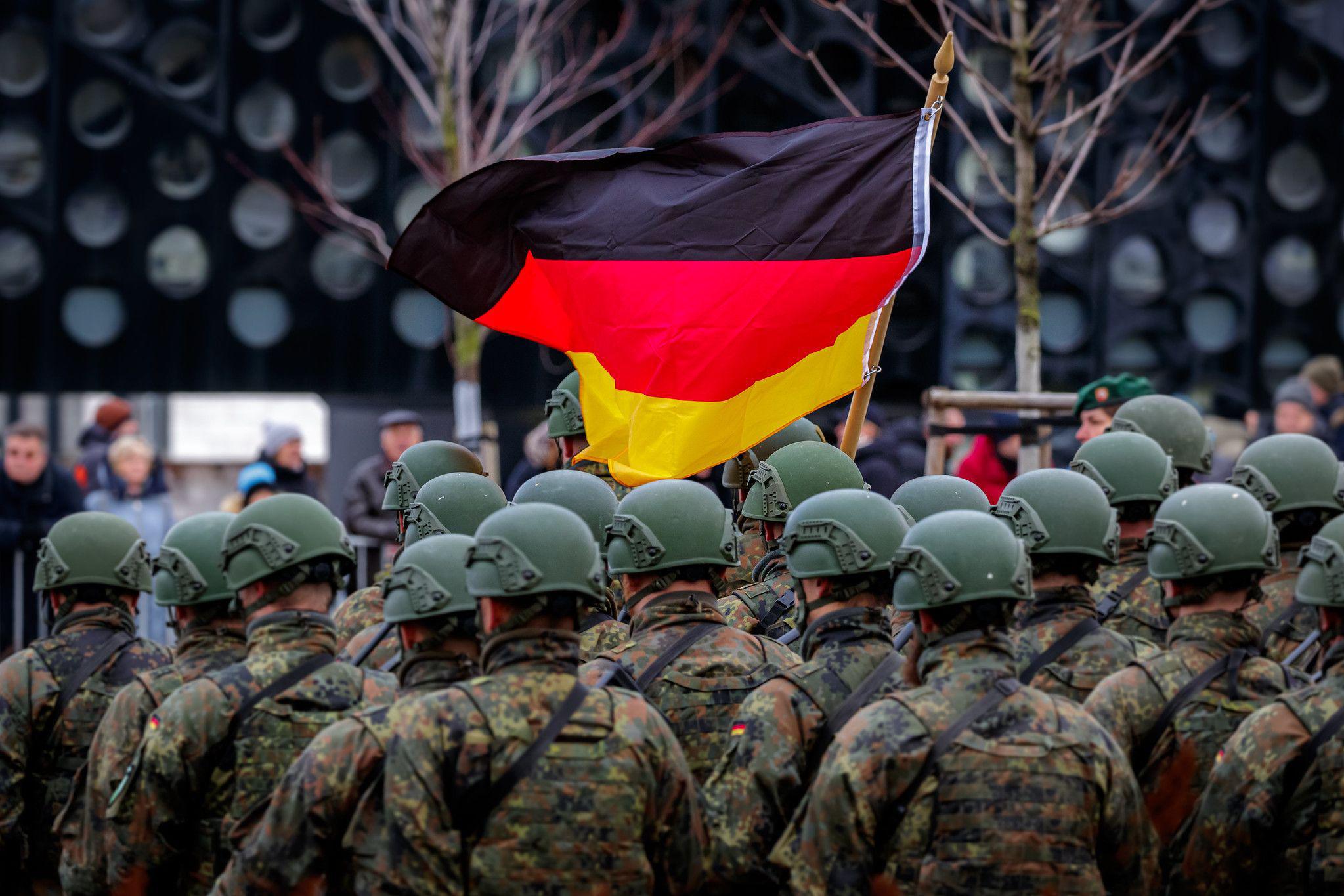La Bundeswehr (Défense fédérale) compte 197.000 soldats, dont 215 généraux
