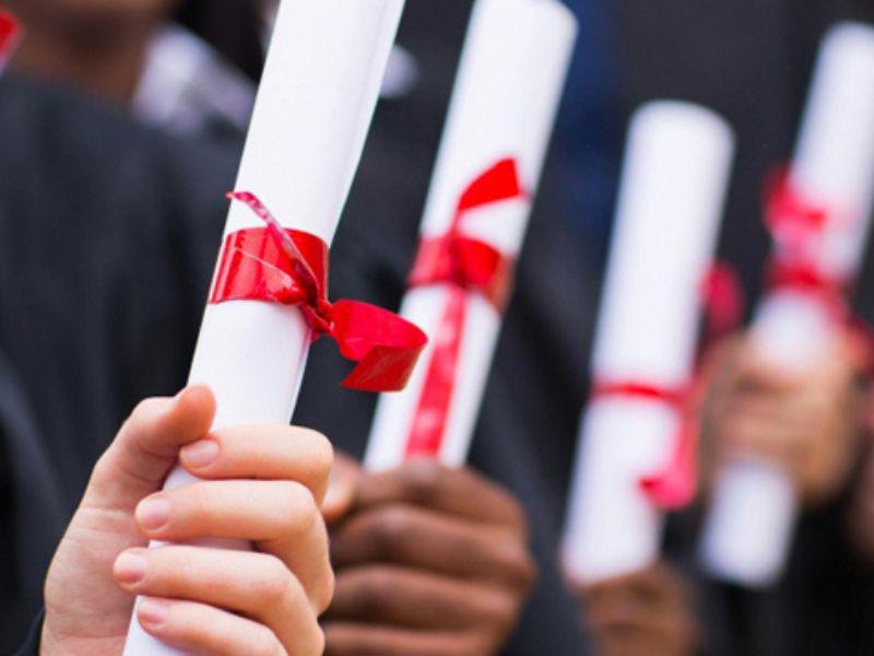 Pourquoi les diplômés marocains peinent-ils à s’insérer sur le marché du travail ?
