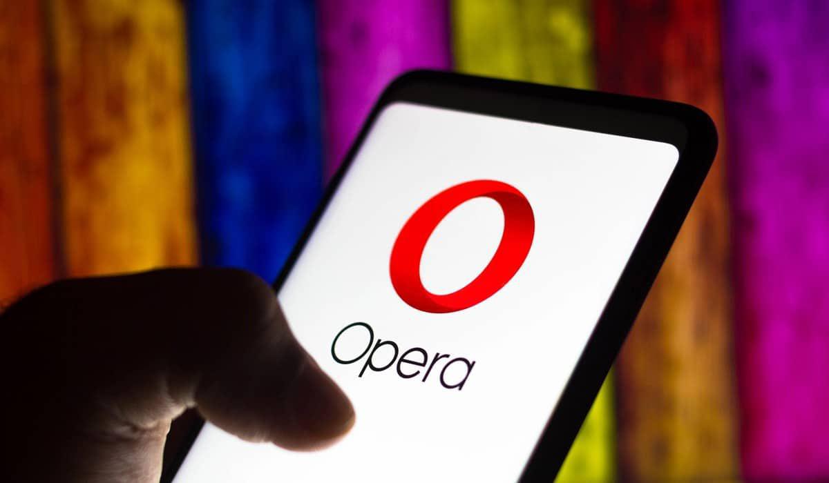Opera dévoile Browser Operator, un agent IA qui automatise la navigation web