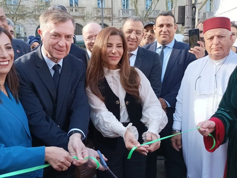 La place Saint-Michel célèbre la culture marocaine
