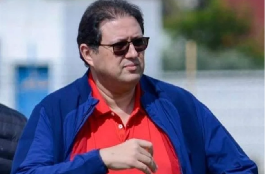 Tensions au Wydad : Aït Menna dément les rumeurs de créances impayées et les critiques des supporters
