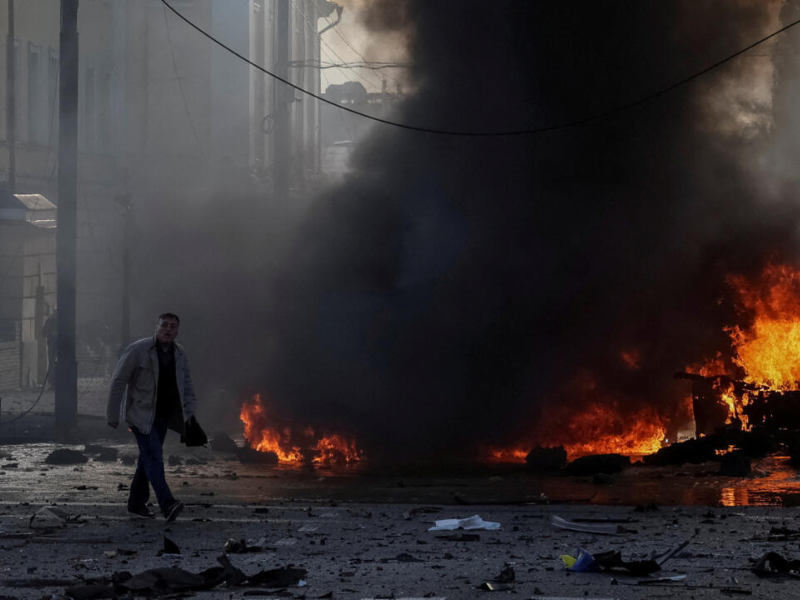 Dnipropetrovsk sous les bombes : l’Ukraine accuse, la Russie frappe fort