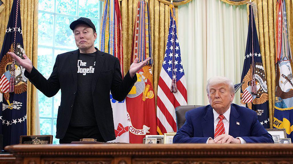 Etats-Unis : Trump va « examiner » la possibilité d’expulser Musk