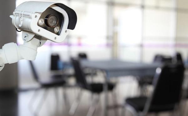 ​Encadrer la surveillance numérique au travail pour protéger la dignité et la vie privée des salariés