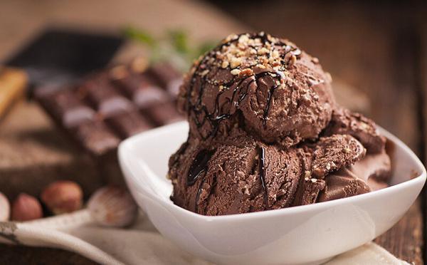 Choco-glace express : le dessert qui va te sauver l’été