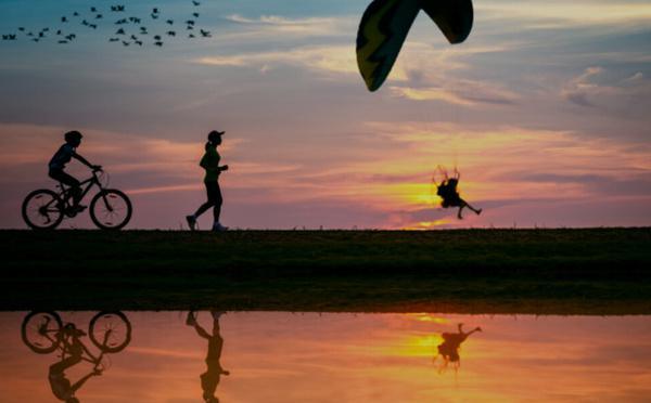 Les sports d’été : de la randonnée à la voile, se dépenser en plein air