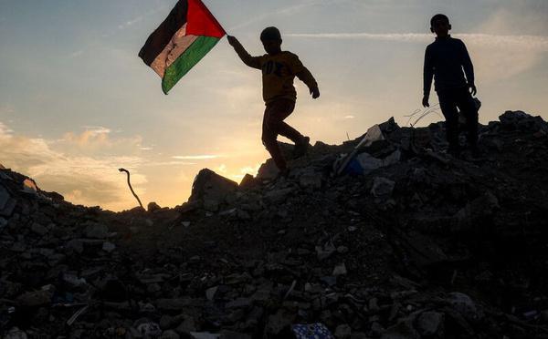 En attendant la France, le Royaume-Uni, le Portugal, le Canada et l'Australie reconnaissent la Palestine