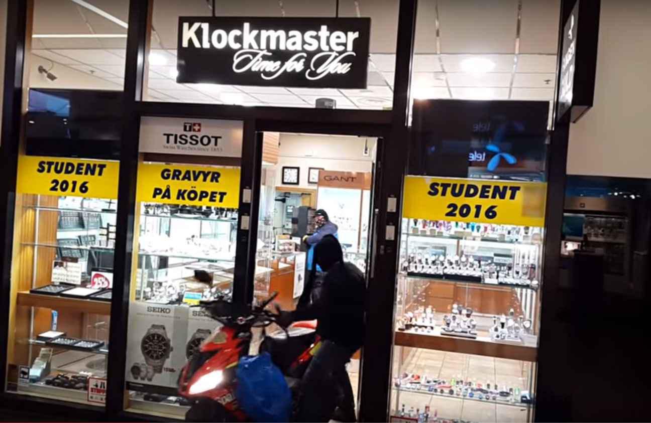 Près de Lyon un bijoutier tire au revolver et fait fuir des braqueurs