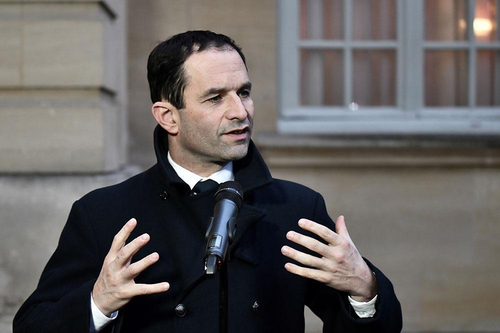 Hamon veut interdire les perturbateurs endocriniens dans l'alimentation