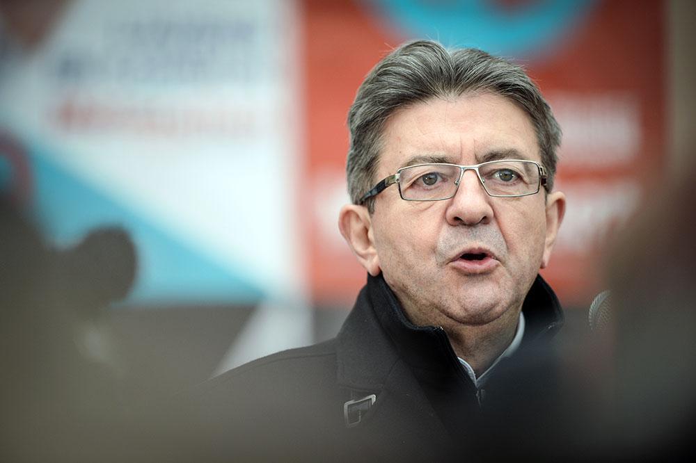 Mélenchon veut revaloriser l'allocation pour adultes handicapés