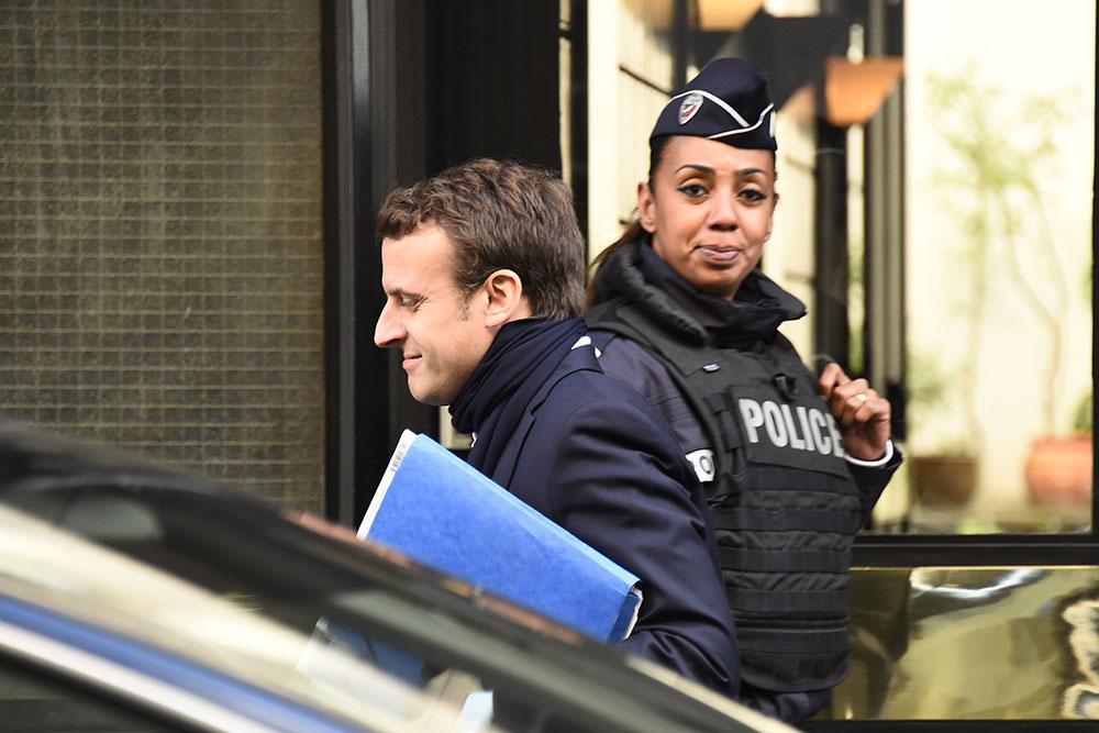 Macron et Le Pen poursuivent leur mano a mano