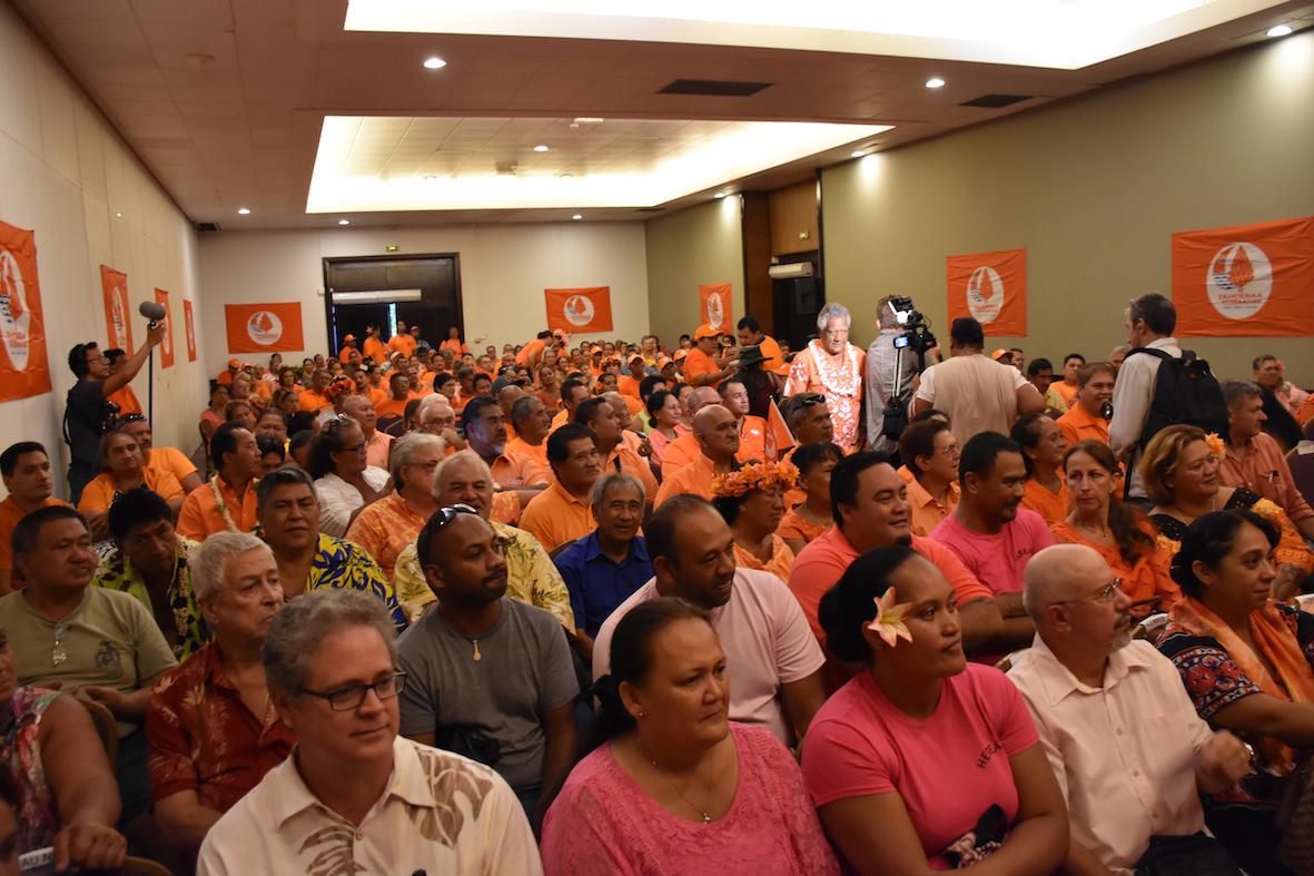Selon le compte du Tahoera'a Huiraatira, 350 personnes ont participé à ce grand conseil.