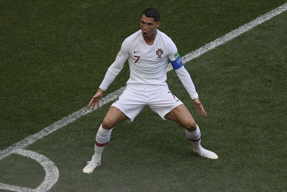 Ronaldo porte encore son Portugal et élimine le Maroc