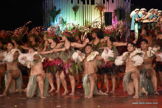 Le spectacle de Heirurutu en photos