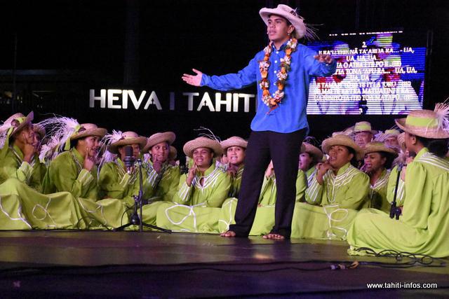 La prestation de Heirurutu (chant) en photos