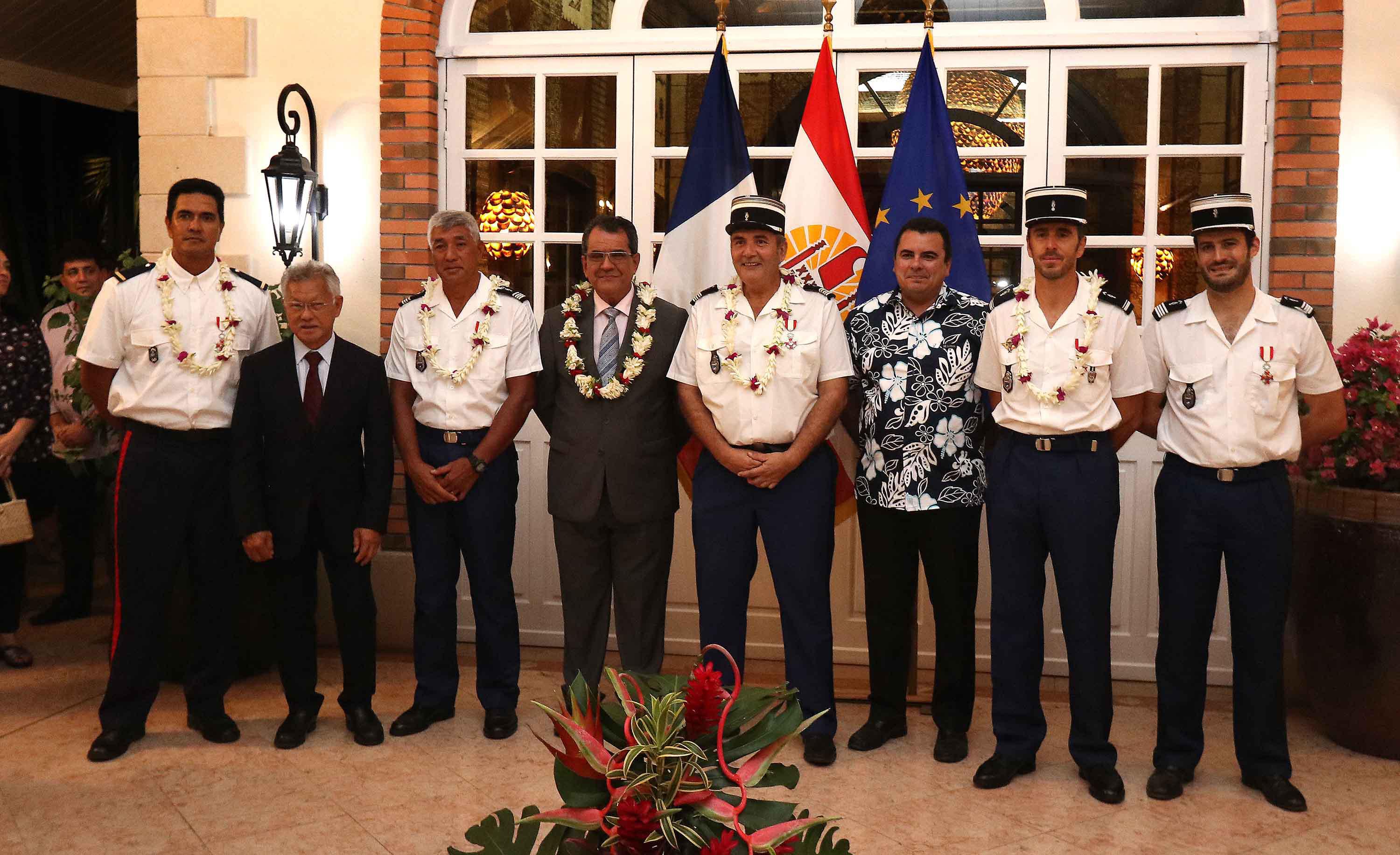Ordre de Tahiti Nui : la douane et la gendarmerie mises à l’honneur