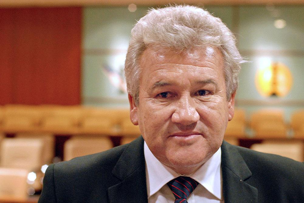 Nelle-Calédonie: démission d'un maire aux prises avec la justice