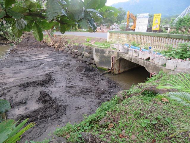 Les membres de l’association A Paruru Ia Oponuhu regrettent de ne pas avoir été informés de ces travaux.