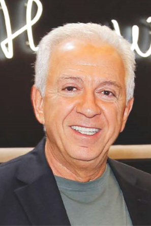 Paul Marciano : "Tahiti pourrait être une source d'inspiration pour une collection"