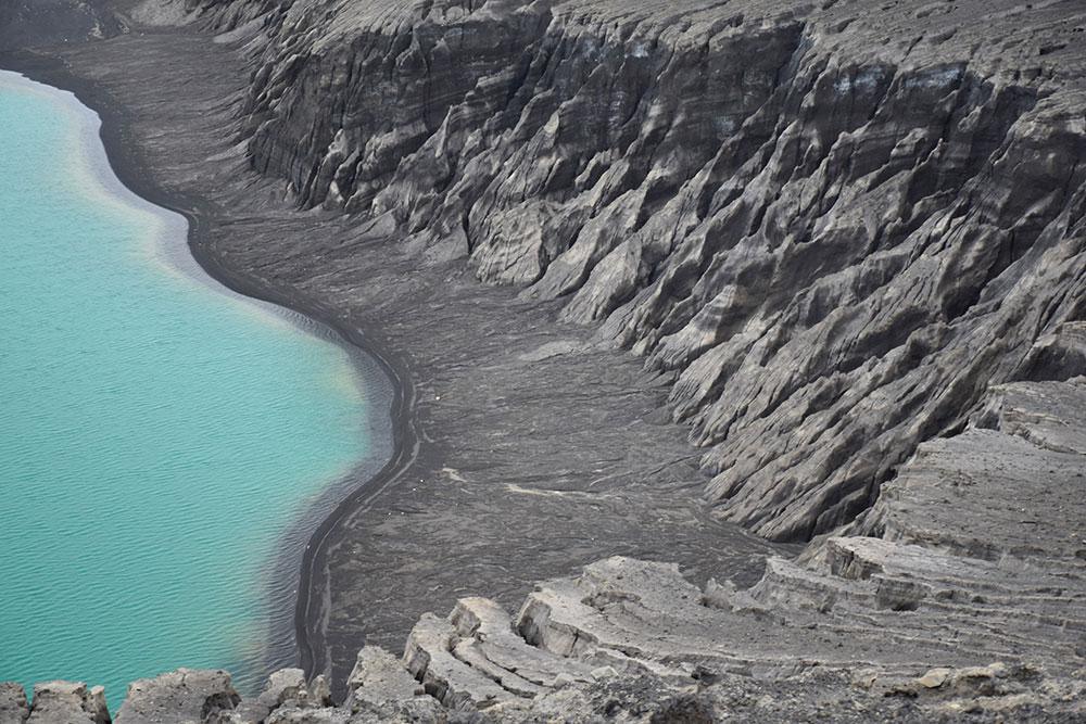 Une éruption volcanique sous-marine remontant à 2014 avait aussi donné naissance à une île qui est aujourd'hui couverte de végétation et peuplée d'oiseaux (photo d'archives).