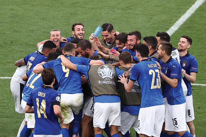 Euro: le sans-faute pour l'Italie, ça passe aussi pour Galles