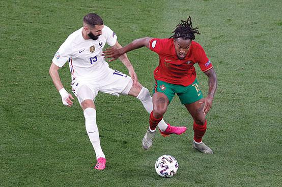Euro: Les Bleus finissent en tête après un sommet d'intensité contre Ronaldo