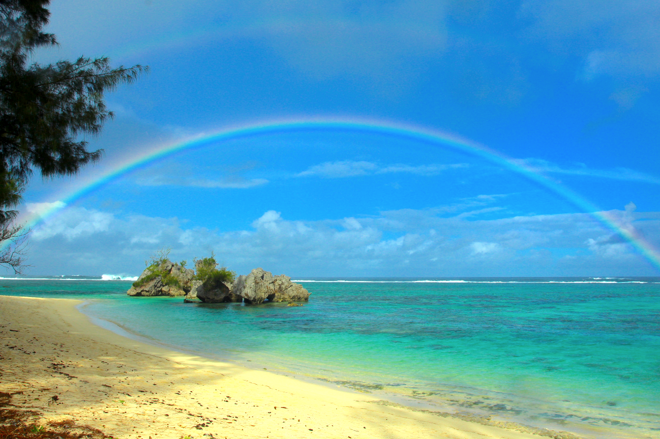 L’île de Rurutu est une terre riche de particularités géologiques, mais également riche de légendes. Nous vous proposons d’en découvrir quelques-unes aujourd’hui...