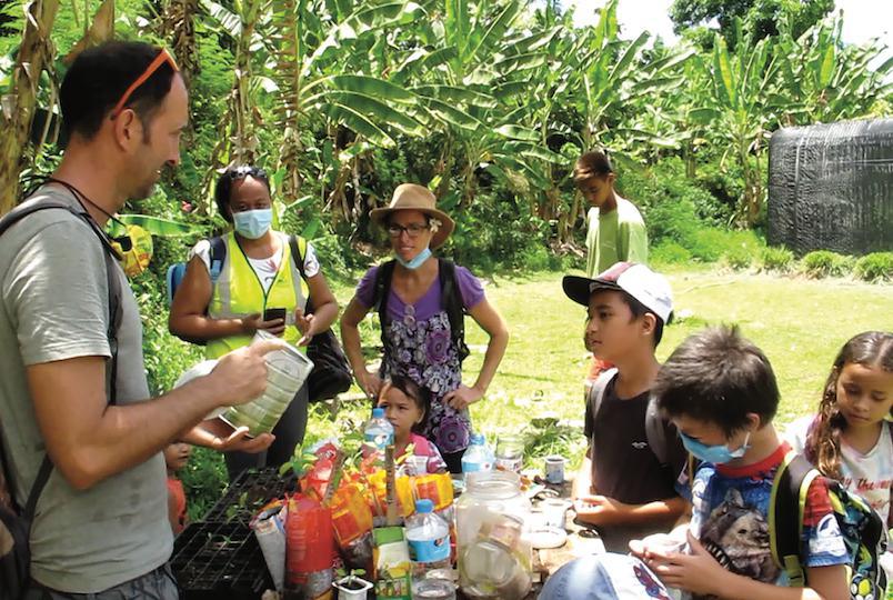 A l’occasion de cette journée, les écoliers des vallées de Nuku Hiva ont appris à bien trier leurs déchets et comment les recycler.