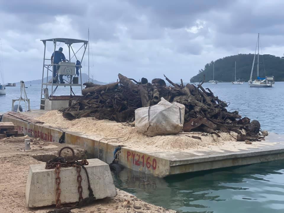 La dépollution de Mangareva a débuté