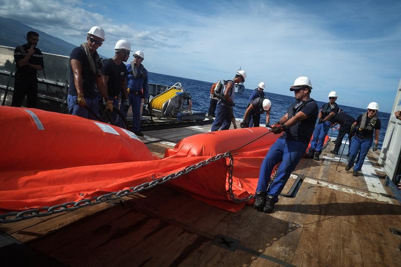 Pollution : la Marine prête à agir