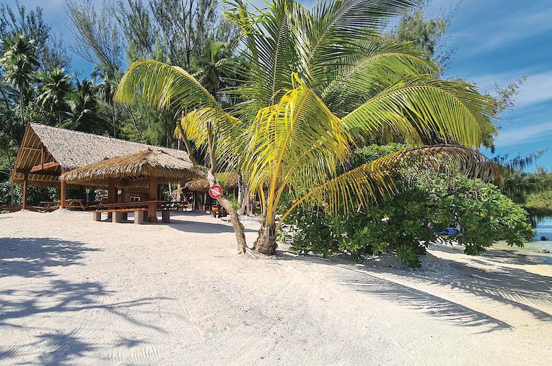 Travaux douteux sur le motu Moea à Moorea