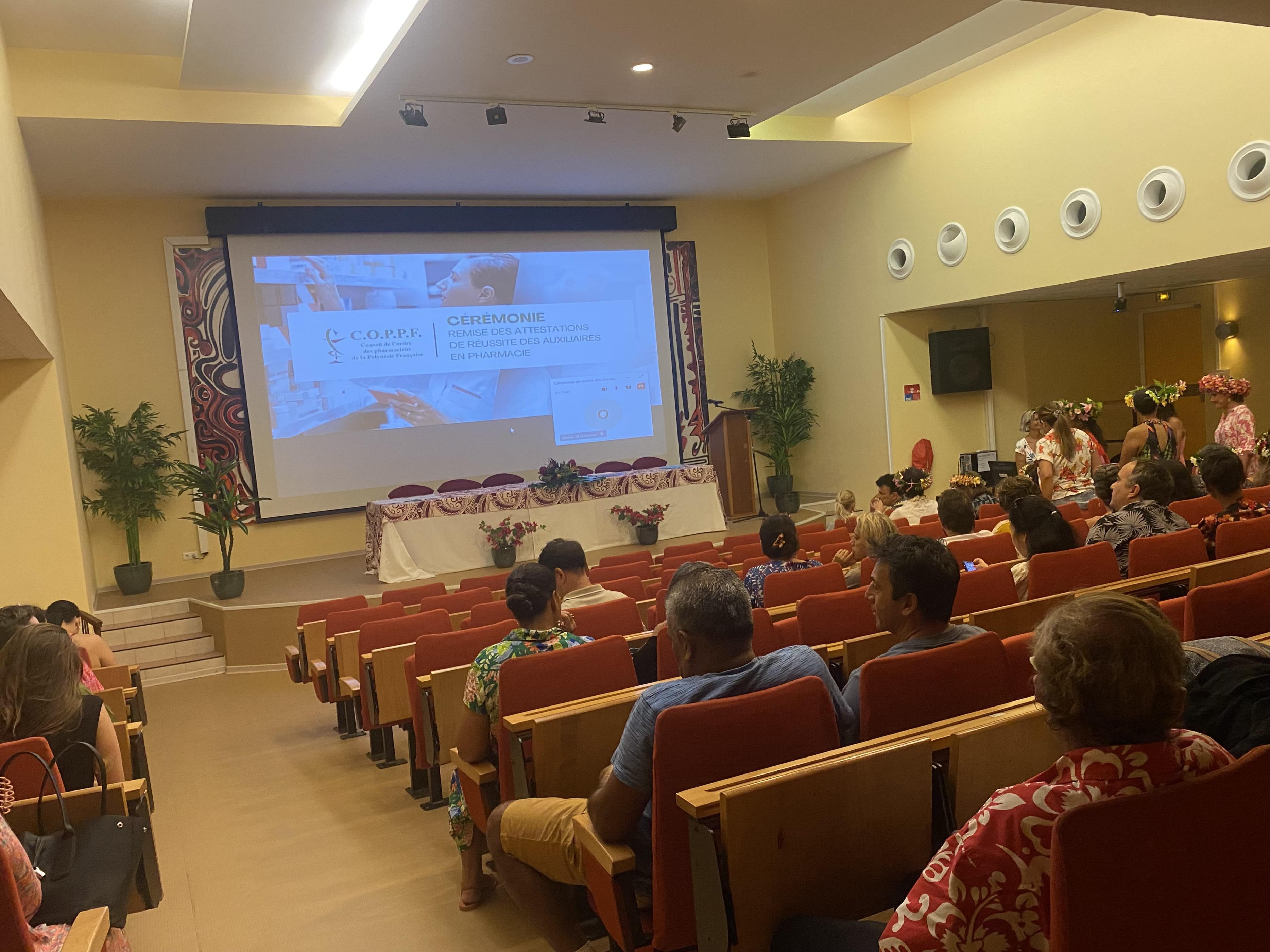 Le nouveau statut d'axillaire de pharmacie concerne 120 personnes en Polynésie. Crédit photo : Thibault Segalard.