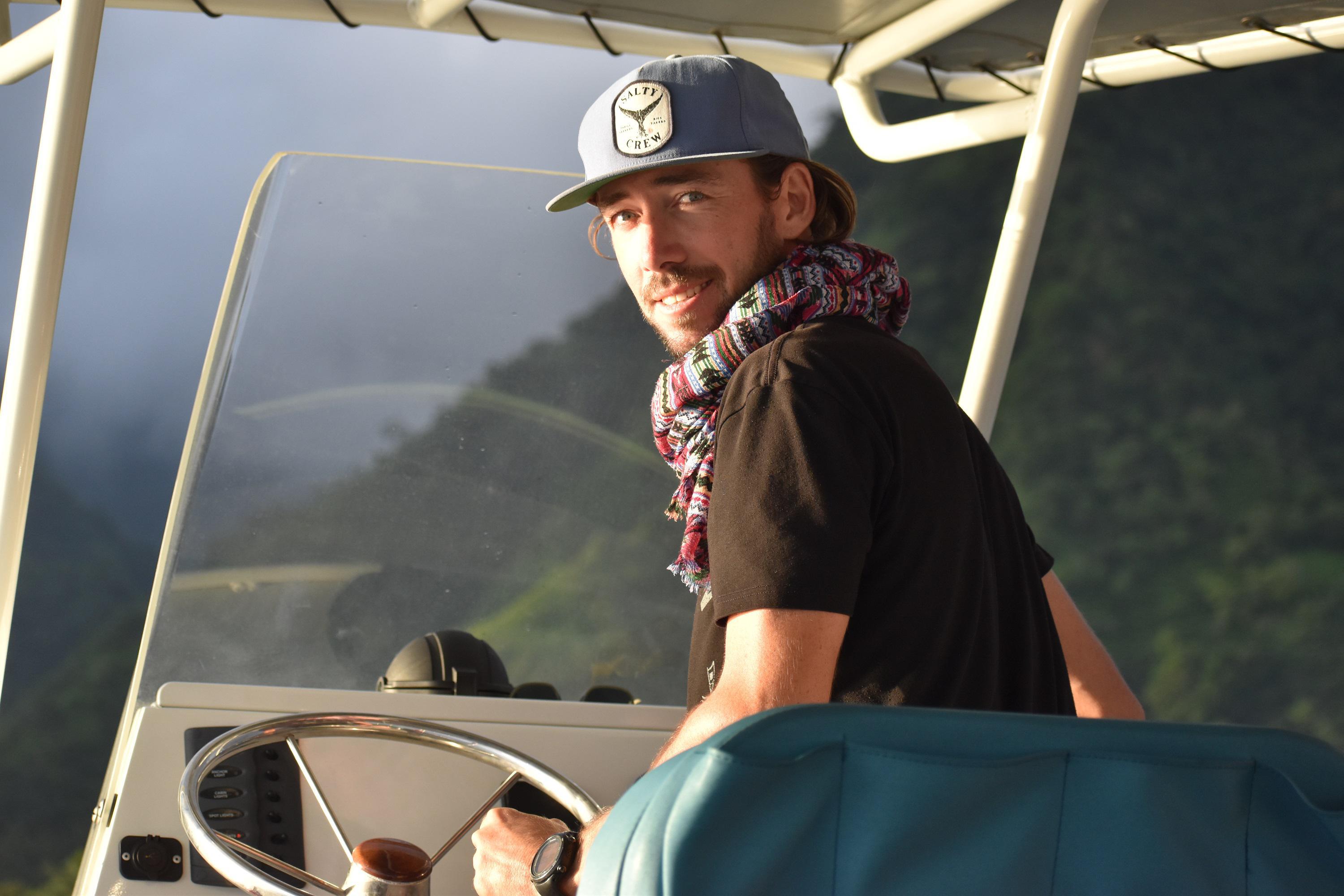 Teahupo'o en “free surf” avant les JO