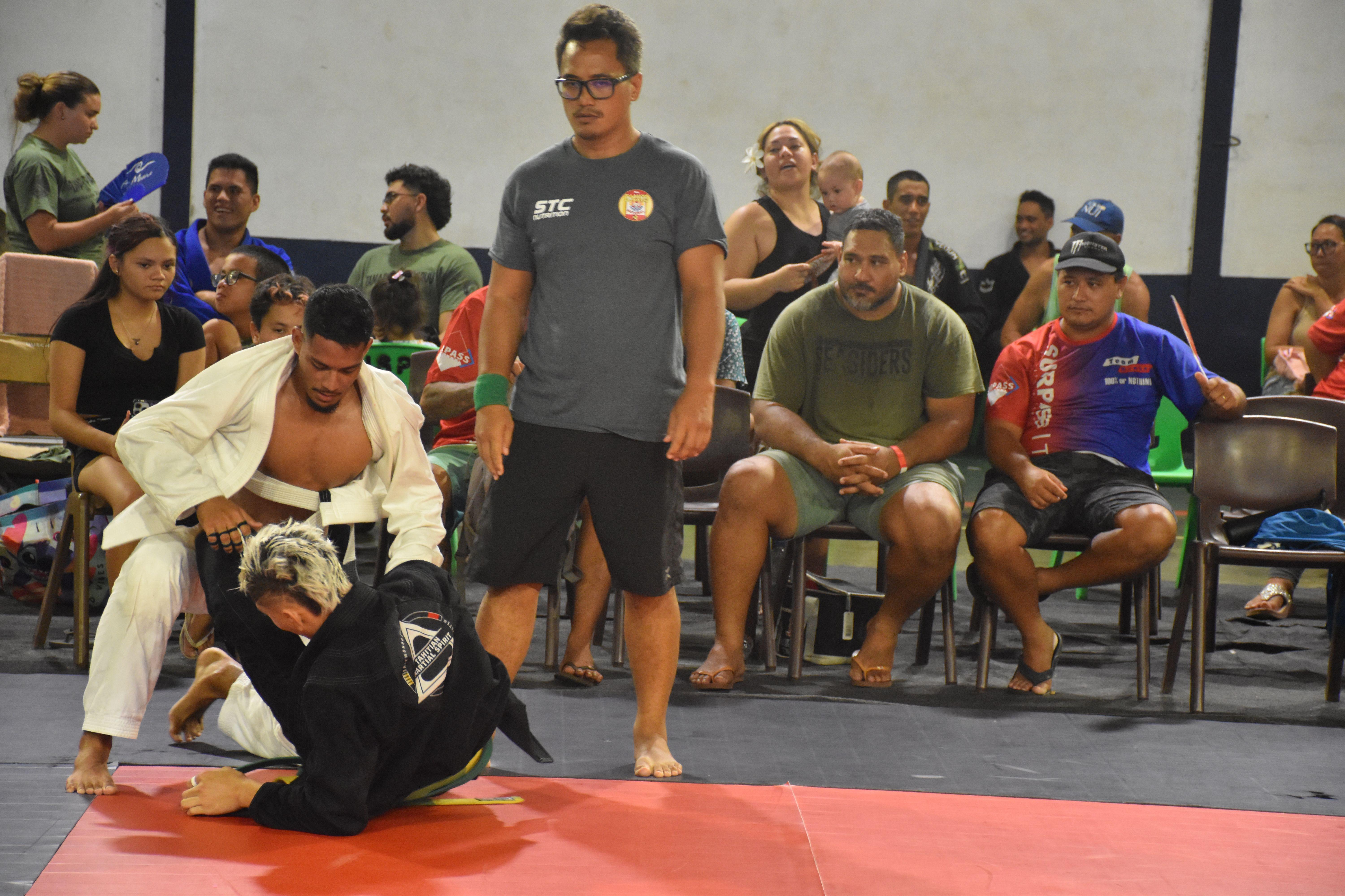 Cédric Bushmann remporte le titre en adulte moins de 70 kg.