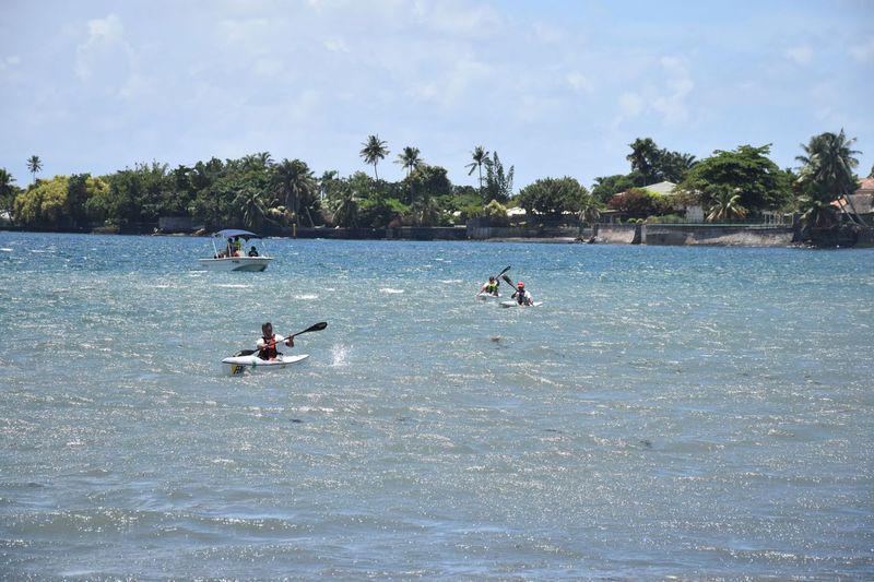 L’arrivée au parc Aorai Tini Hau de Pirae en downwind (vent dans le dos) pour le plus grand bonheur des participants.